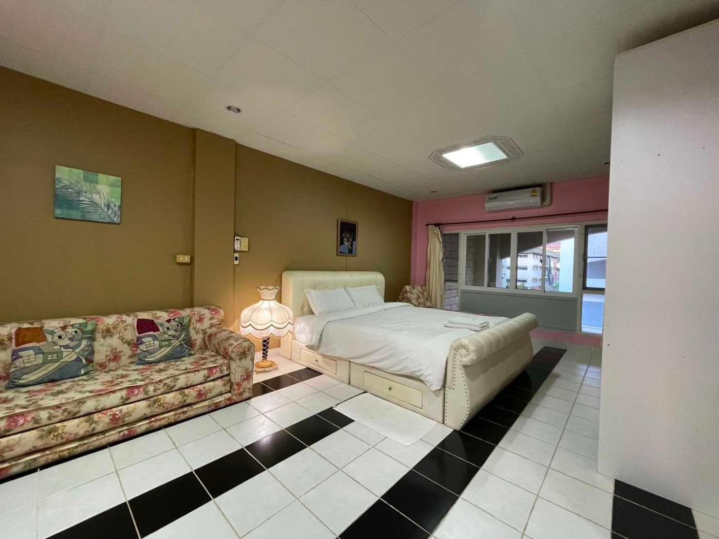 Oyo 75486 Anna Residence Jomtien المظهر الخارجي الصورة