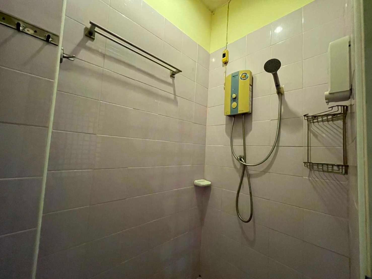 Oyo 75486 Anna Residence Jomtien المظهر الخارجي الصورة