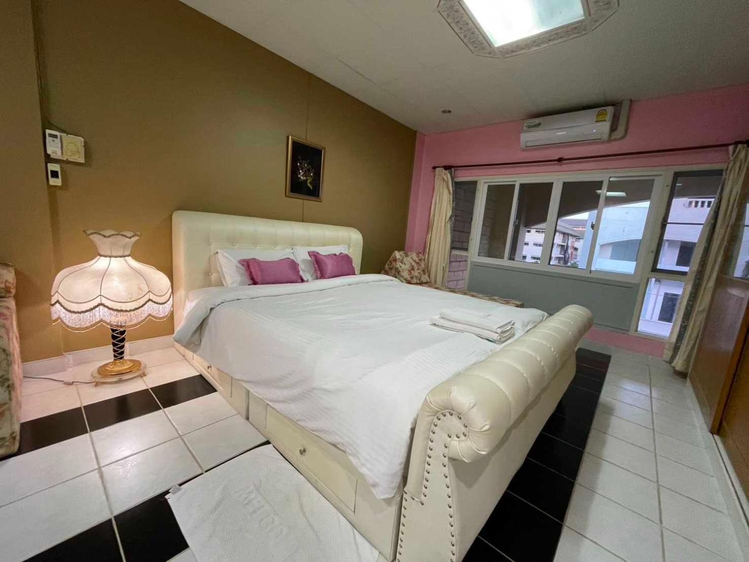 Oyo 75486 Anna Residence Jomtien المظهر الخارجي الصورة