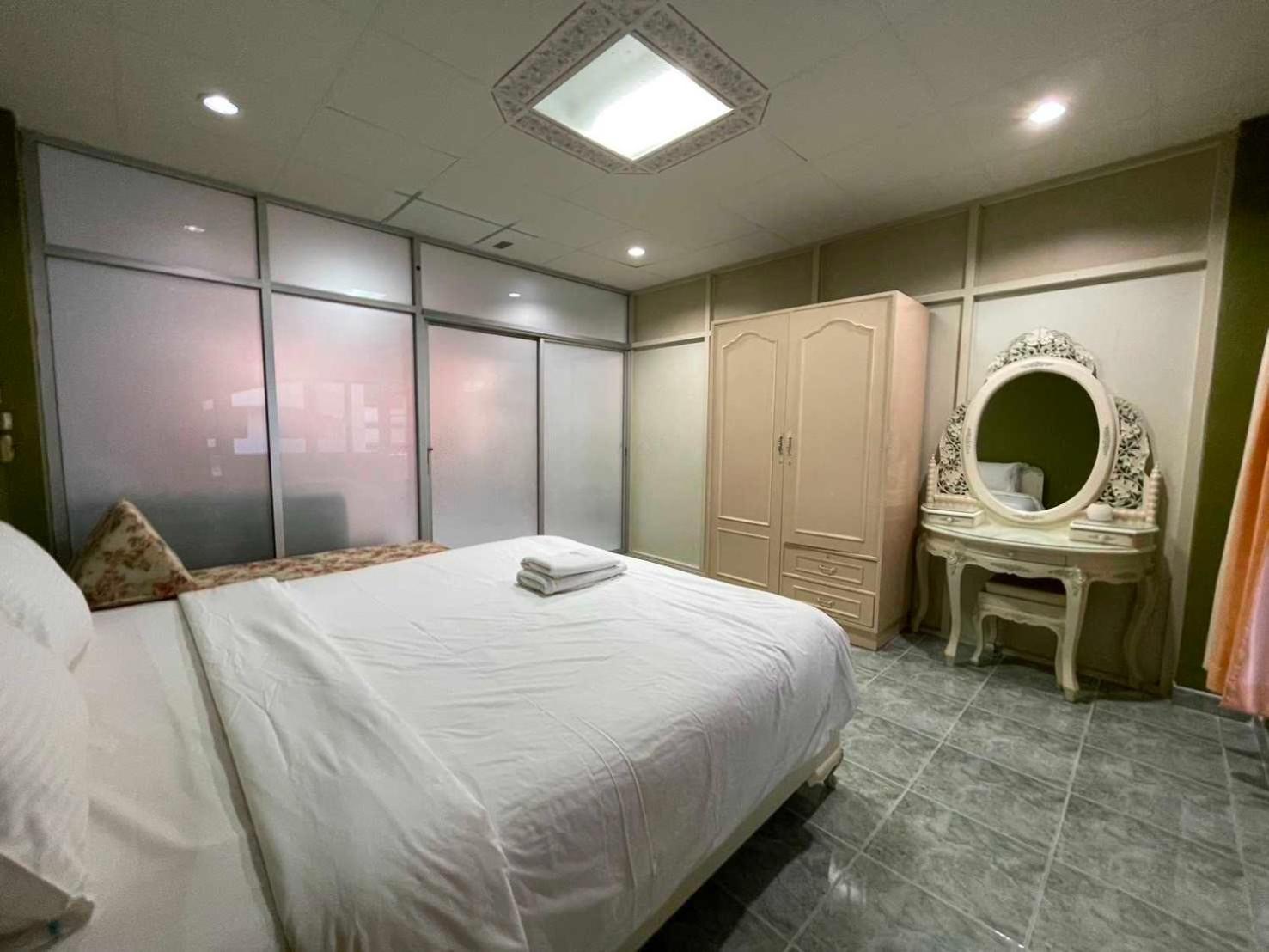 Oyo 75486 Anna Residence Jomtien المظهر الخارجي الصورة